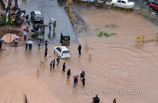 heavy rain in mangalore